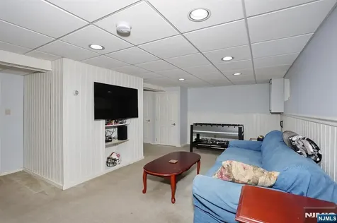 94 Smith Avenue Bergenfield NJ 07621