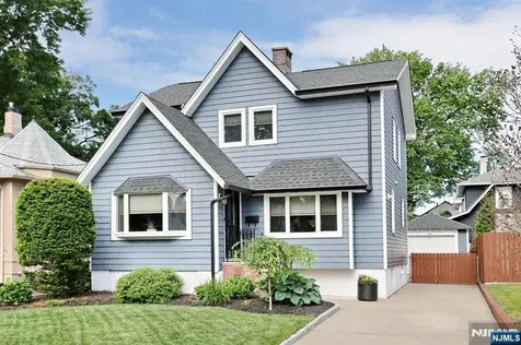 94 Smith Avenue Bergenfield NJ 07621