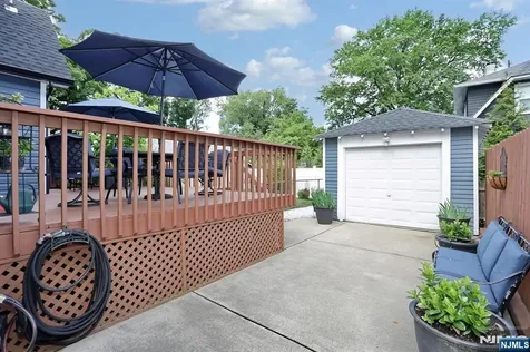 94 Smith Avenue Bergenfield NJ 07621