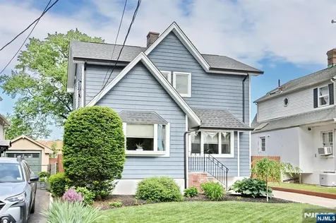 94 Smith Avenue Bergenfield NJ 07621