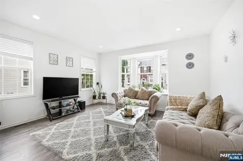 216 Barringer Nutley NJ 07110