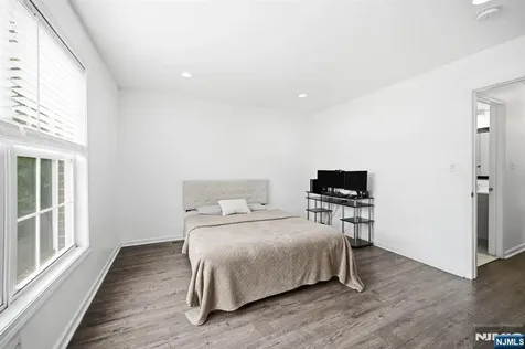 216 Barringer Nutley NJ 07110