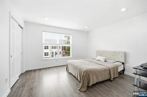 216 Barringer Nutley NJ 07110