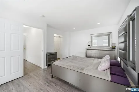 216 Barringer Nutley NJ 07110