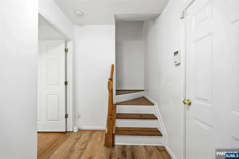 216 Barringer Nutley NJ 07110