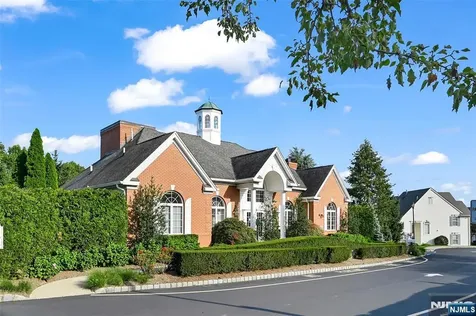 216 Barringer Nutley NJ 07110