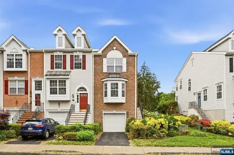 216 Barringer Nutley NJ 07110