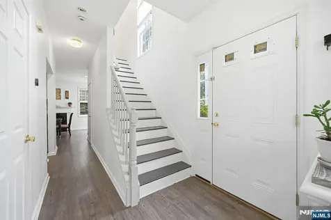 216 Barringer Nutley NJ 07110