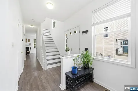 216 Barringer Nutley NJ 07110
