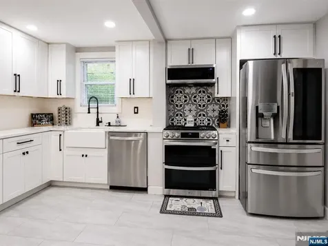 1016 Grace Terrace Teaneck NJ 07666