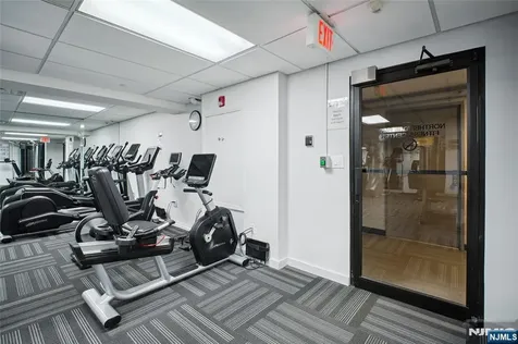 2200 N Central Road Fort Lee NJ 07024