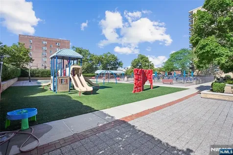 2200 N Central Road Fort Lee NJ 07024