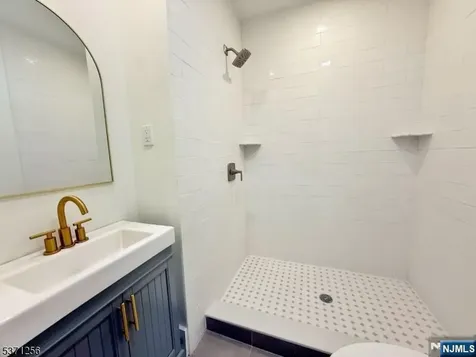 166 Washington Place Ridgewood NJ 07450