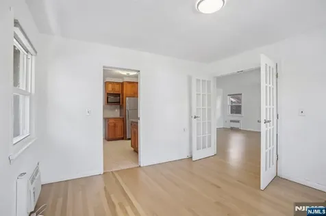 1018 Inwood Terrace Fort Lee NJ 07024