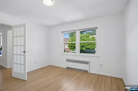 1018 Inwood Terrace Fort Lee NJ 07024