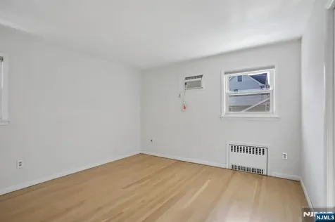 1018 Inwood Terrace Fort Lee NJ 07024