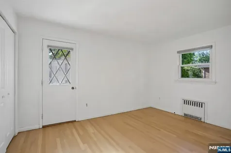 1018 Inwood Terrace Fort Lee NJ 07024