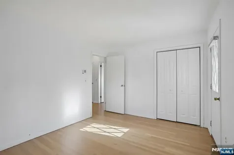 1018 Inwood Terrace Fort Lee NJ 07024