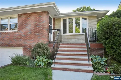 1018 Inwood Terrace Fort Lee NJ 07024