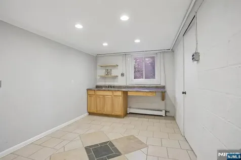 1018 Inwood Terrace Fort Lee NJ 07024