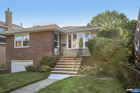 1018 Inwood Terrace Fort Lee NJ 07024