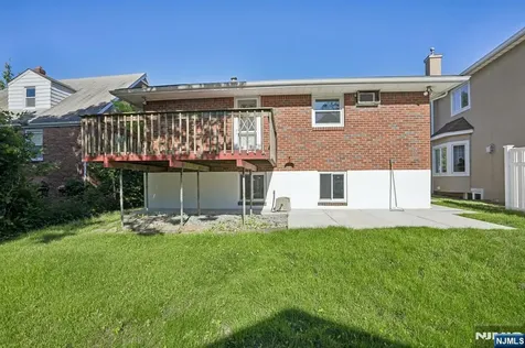1018 Inwood Terrace Fort Lee NJ 07024