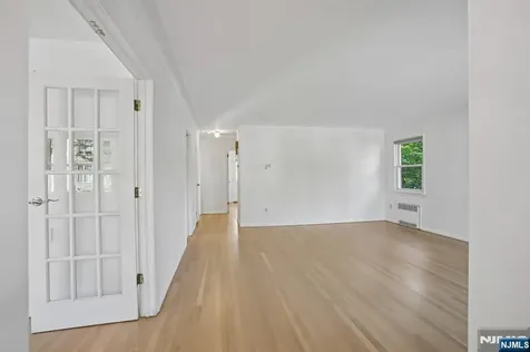 1018 Inwood Terrace Fort Lee NJ 07024