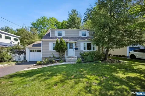 59 Delmar Avenue Cresskill NJ 07626