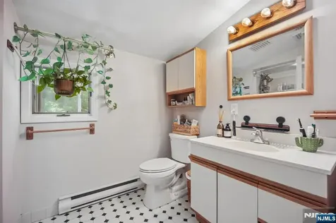 59 Delmar Avenue Cresskill NJ 07626