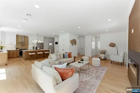 110 Platt Avenue Saddle Brook NJ 07663