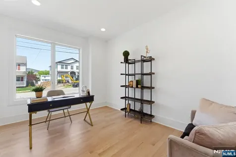 110 Platt Avenue Saddle Brook NJ 07663