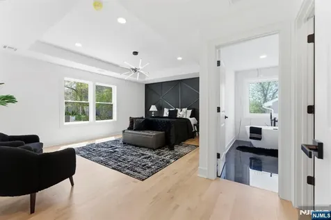 110 Platt Avenue Saddle Brook NJ 07663