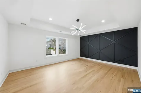 110 Platt Avenue Saddle Brook NJ 07663