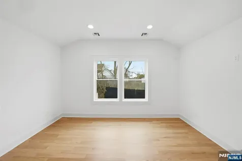 110 Platt Avenue Saddle Brook NJ 07663