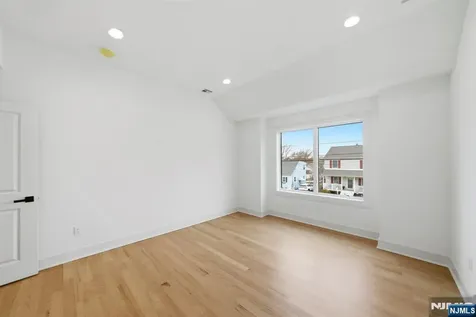 110 Platt Avenue Saddle Brook NJ 07663