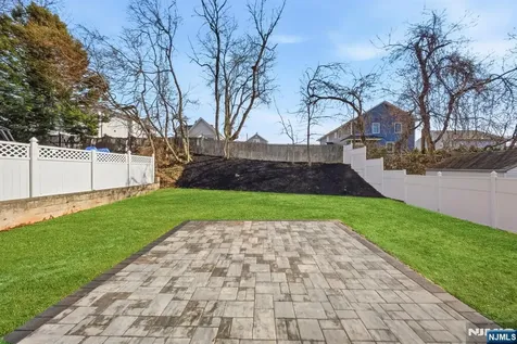 110 Platt Avenue Saddle Brook NJ 07663