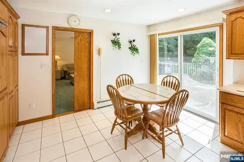 16 Feldstone Place West Caldwell NJ 07006