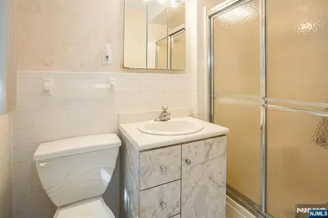 16 Feldstone Place West Caldwell NJ 07006