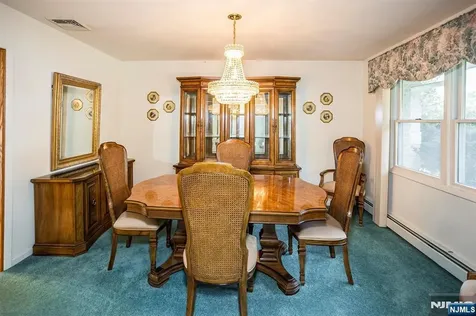 16 Feldstone Place West Caldwell NJ 07006
