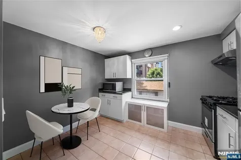 2205 Center Fort Lee NJ 07024