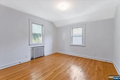 566 Barnett Place Ridgewood NJ 07450