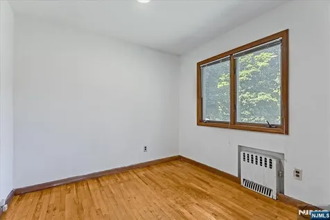 566 Barnett Place Ridgewood NJ 07450