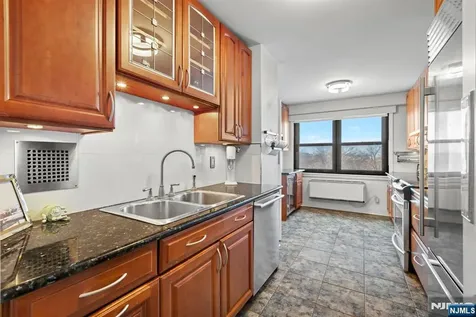 7855 Boulevard E North Bergen NJ 07047