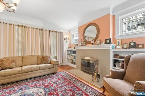276 32nd Street Paterson NJ 07504