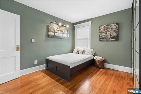 276 32nd Street Paterson NJ 07504