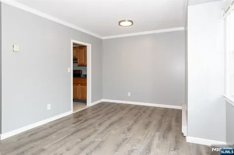 190 Park Street East Orange NJ 07017