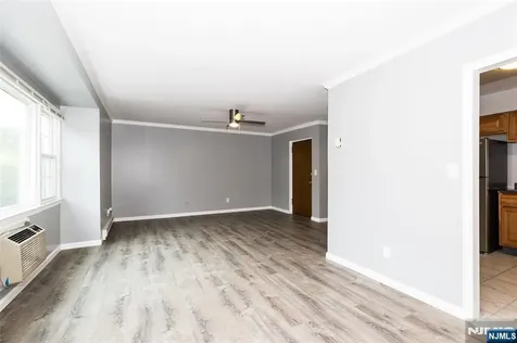 190 Park Street East Orange NJ 07017