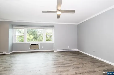 190 Park Street East Orange NJ 07017