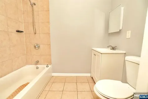 395 S 15th Street Newark NJ 07103