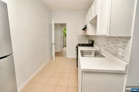 395 S 15th Street Newark NJ 07103